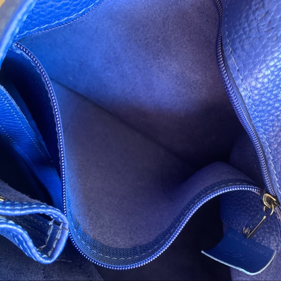 Longchamp Roseau Essential Cobalt Blue Pebbled Leather Medium Shoulder Tote Bag - Picture 8 of 10